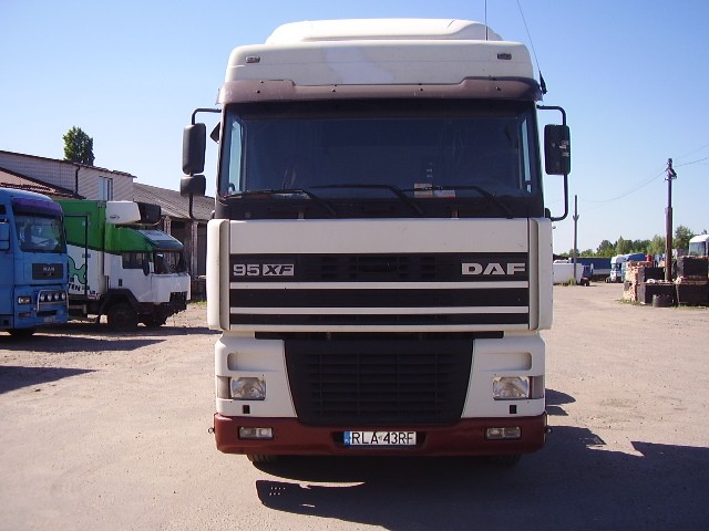 Розборка вантажного автомобіля DAF EVRO - 2, EVRO - 3
